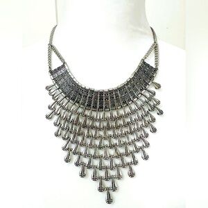 VINTAGE  16" SILVER TONE EGYPTIAN STYLE BIB COLLAR NECKLACE